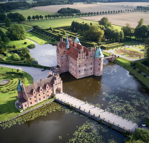 Egeskov Slot, Sydfyn